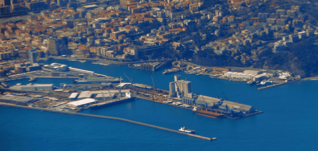 Hafen Savona