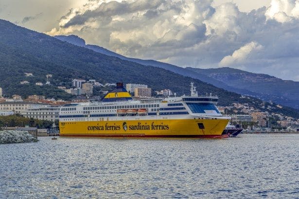 Ferry Toulon Golfo Aranci