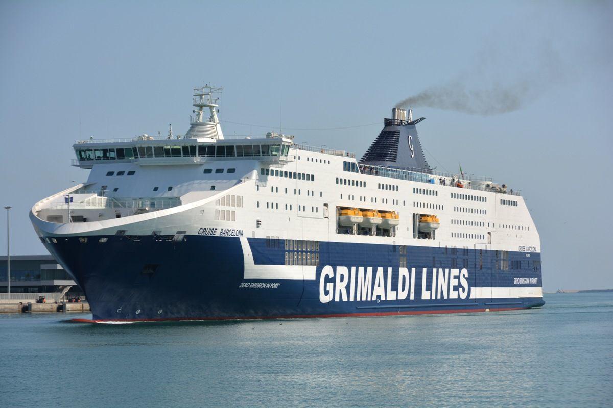 Ferry Cagliari Nápoles