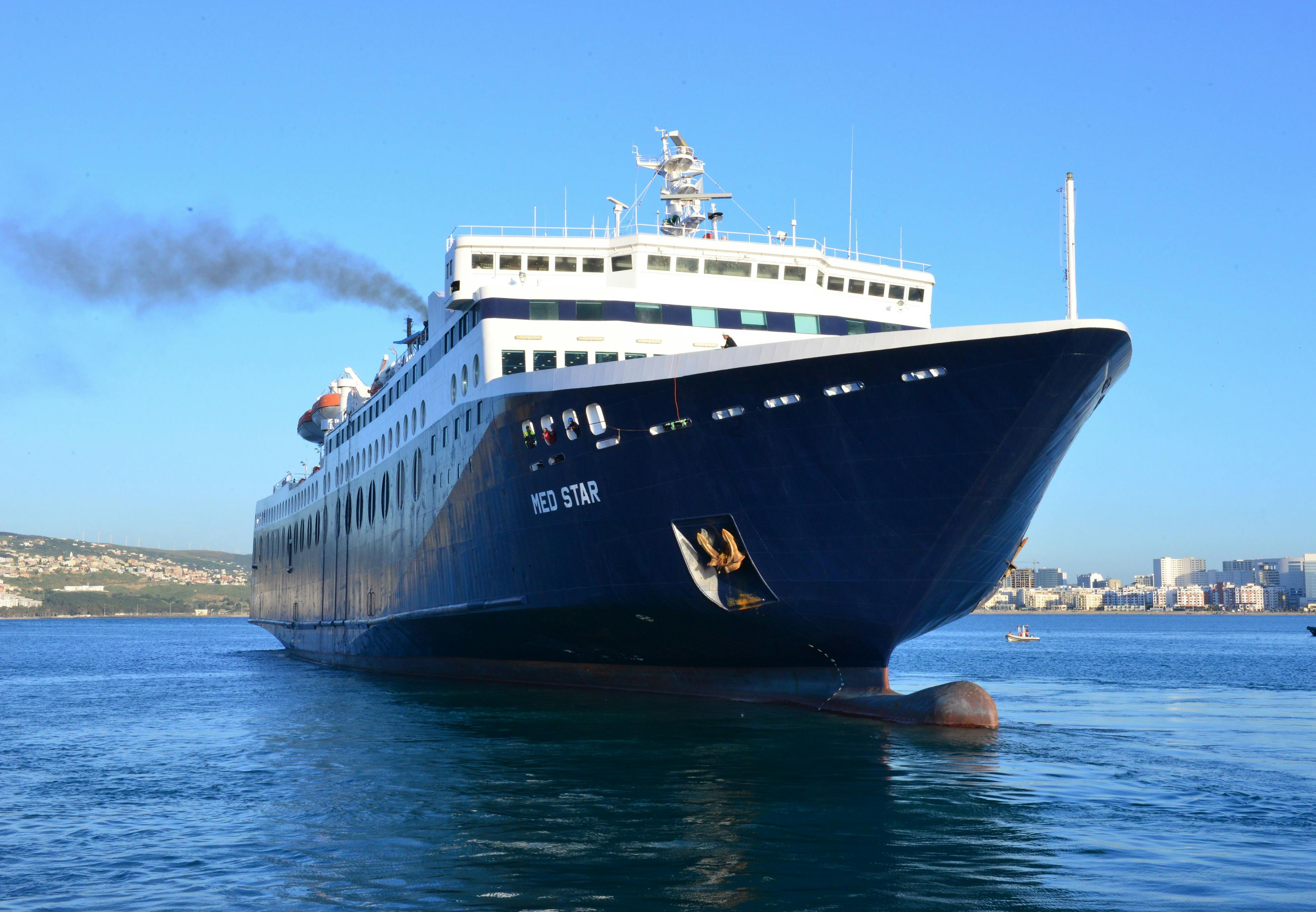 ferry Intershipping