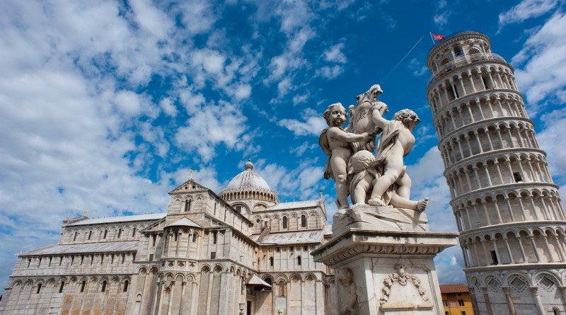 Pisa Piazza dei Miracolli