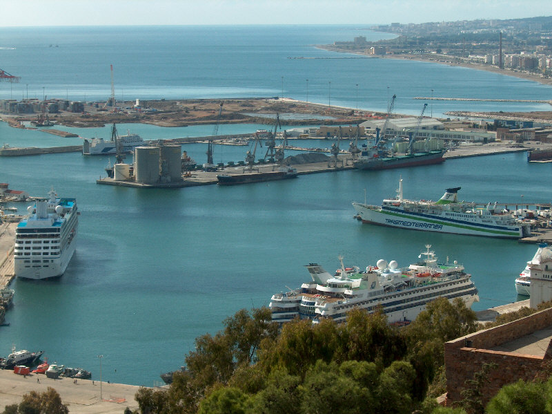 Bild des Fährhafens in Málaga