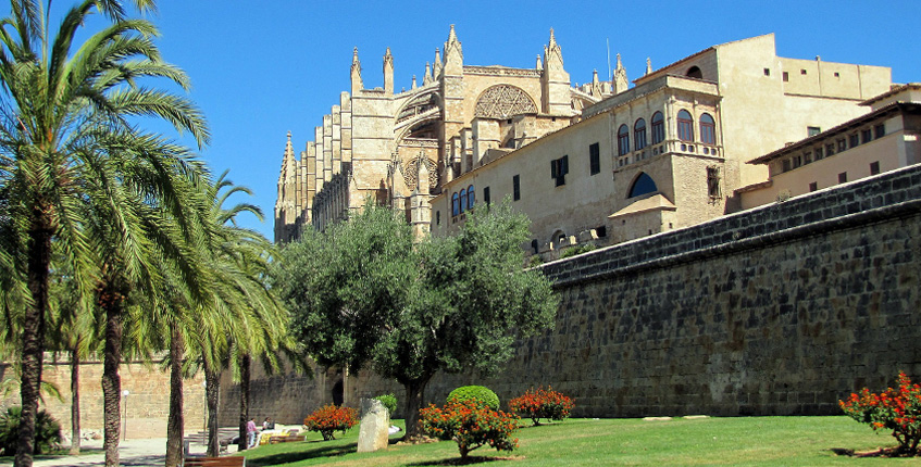 Imagen recurso del puerto de destino Mallorca (Palma) para la ruta en ferry Ibiza (San Antonio) - Mallorca (Palma)
