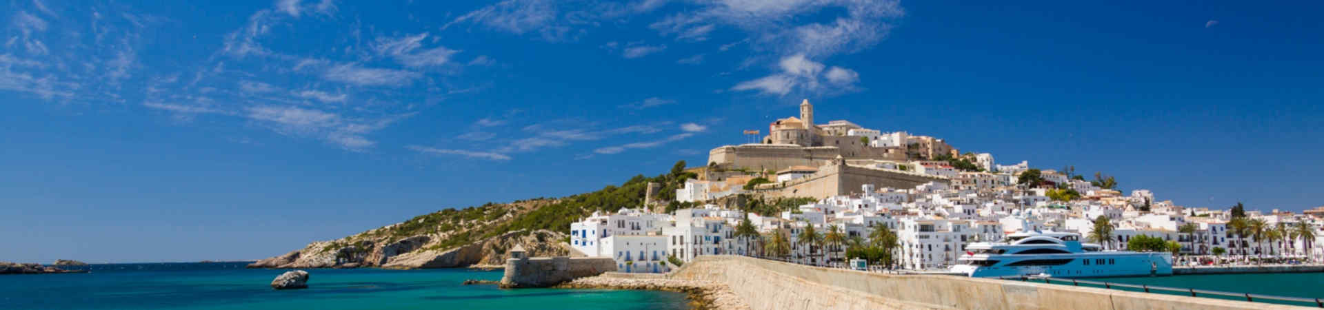 Imagen recurso del puerto de destino Ibiza para la ruta en ferry Barcelona - Ibiza