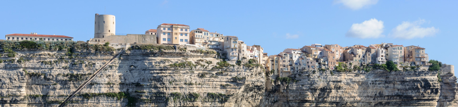 Imagen recurso del puerto de destino Bonifacio para la ruta en ferry Santa Teresa Gallura - Bonifacio