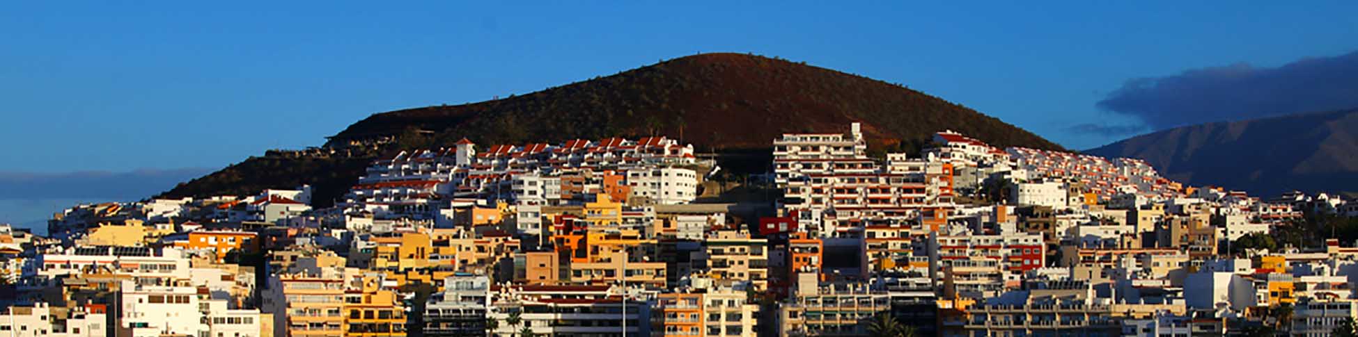 Immagine del porto di arrivo Tenerife (Los Cristianos) per la rotta traghetto La Palma (S.C. de la Palma) - Tenerife (Los Cristianos)